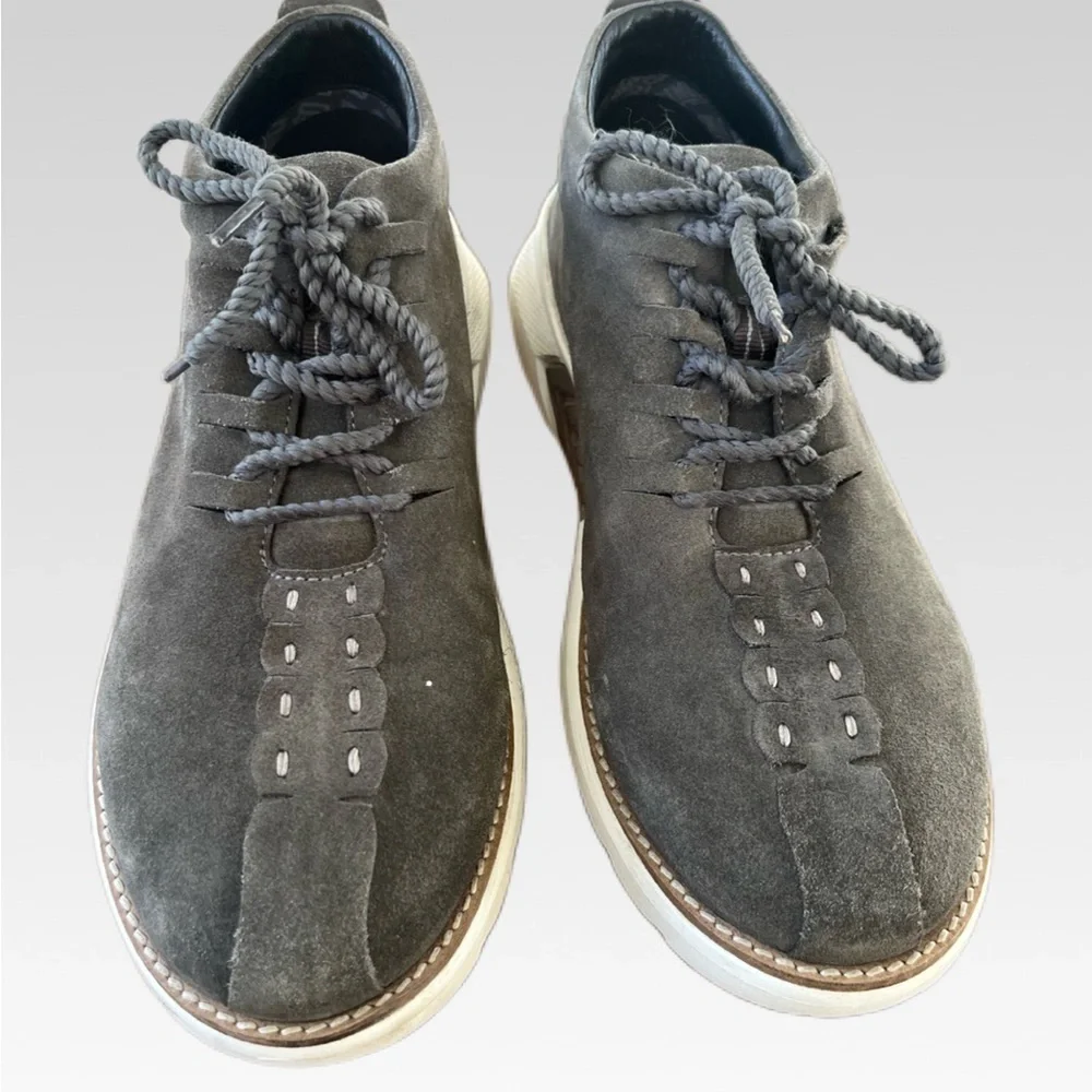 Dingo Gray Sneakers with Suede Upper and Thick Midsole